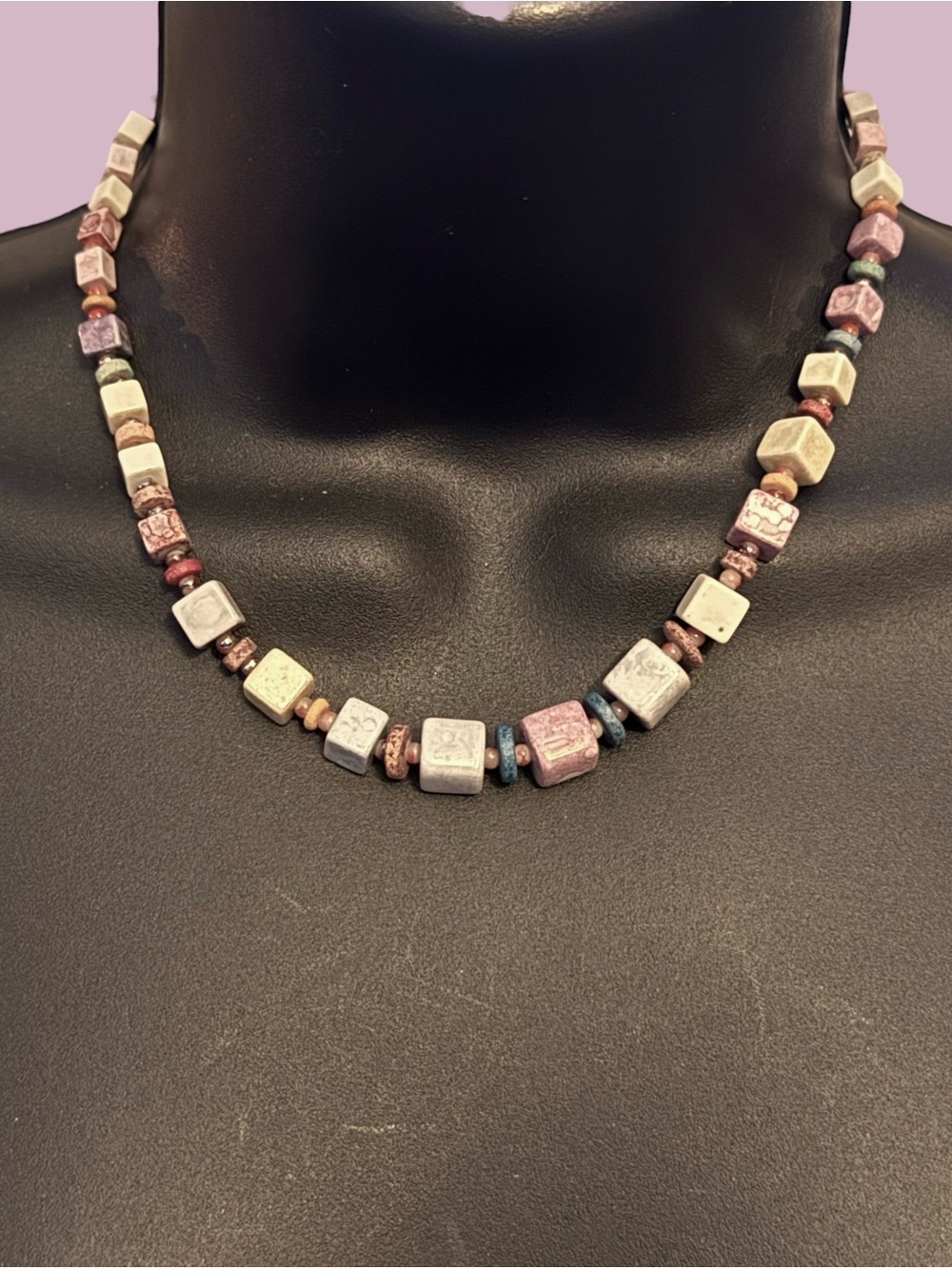 Vintage multicolor square agate bead necklace
